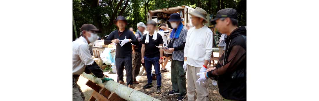 孟宗竹切り競争の様子