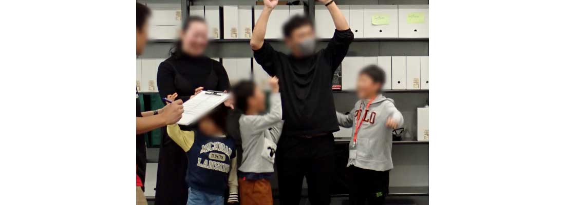 モルックを楽しんでいる様子