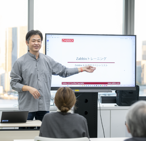 世界最古のトレーナーとして<br>Zabbixとともに歩む