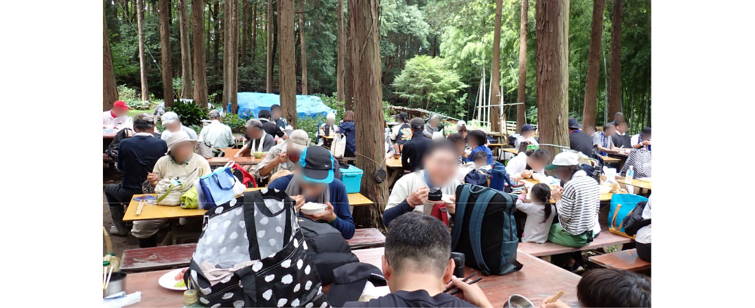 お昼ご飯の様子