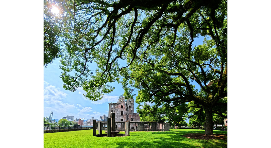 写真タイトル　IMAGINE