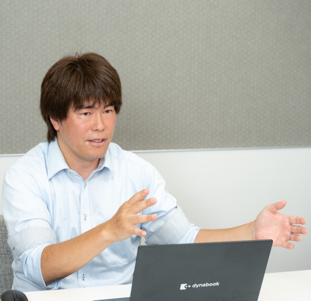 ポケットベルとの出会いが通信の道を切り拓き、<br>やがて設計の最前線へ
